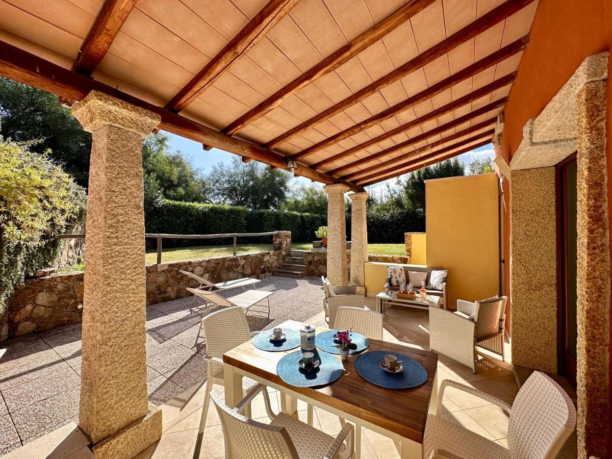 Villa Zippiri Is Molas Pula Exterior foto